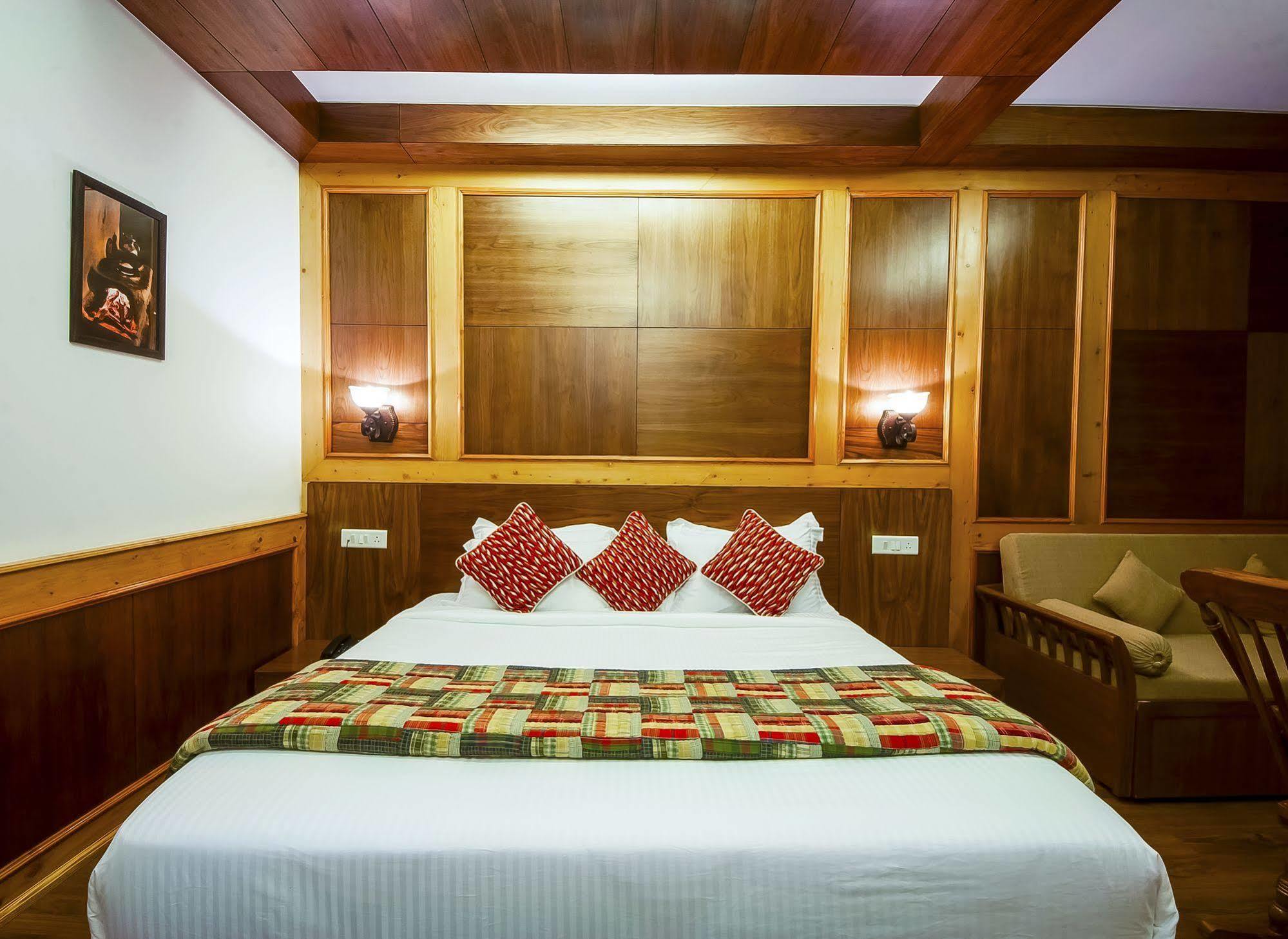 Vivaan The Sunrise Resort Manāli Exterior foto