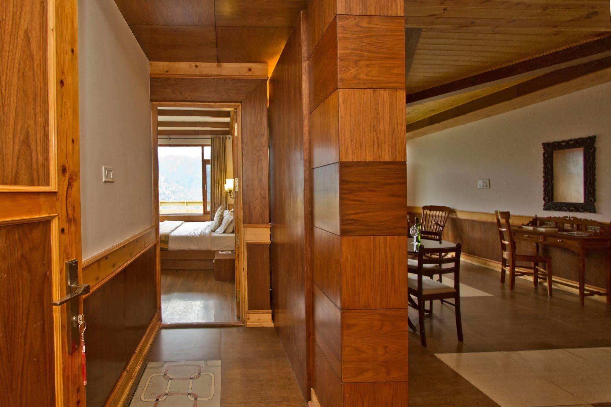 Vivaan The Sunrise Resort Manāli Exterior foto